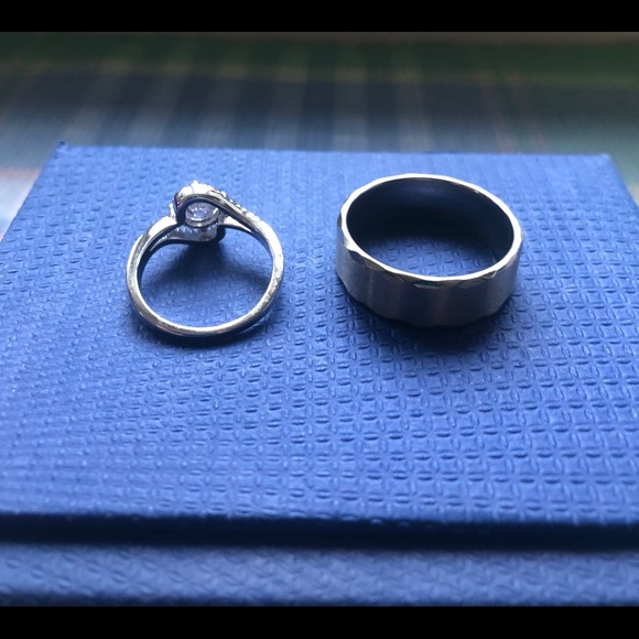 CZ NWOT Engagement Ring & Mans Wedding Band. Beautiful - Picture 7 of 10